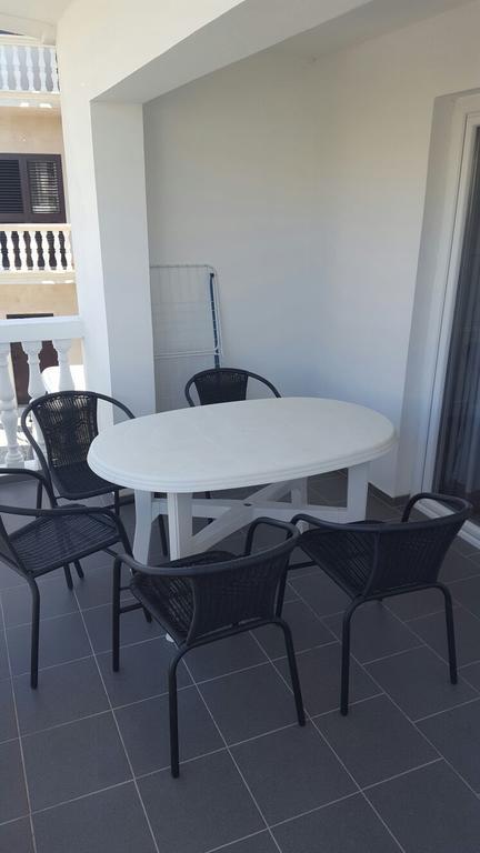 Apartmani Kod Rade Pakoštane Exteriér fotografie